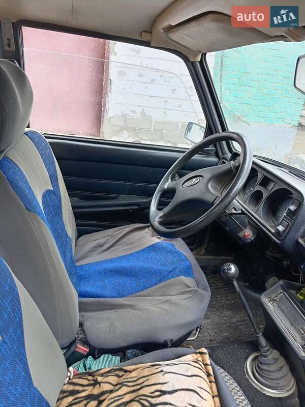 Седан ВАЗ / Lada 2105 1999 в Шевченковому