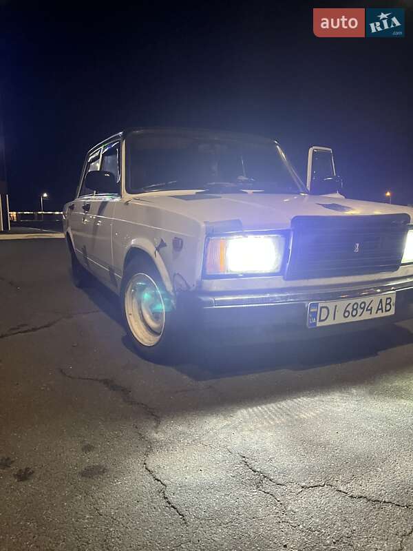 Седан ВАЗ 2105 1990 в 