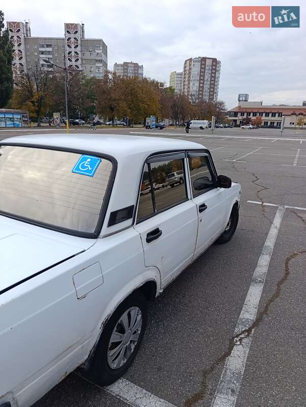 Седан ВАЗ / Lada 2105 1995 в Броварах