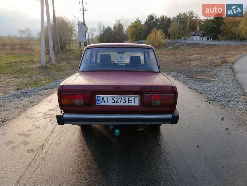 Седан ВАЗ / Lada 2105 1989 в Вышгороде