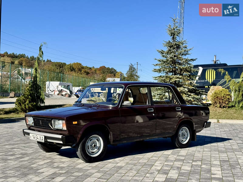 Седан ВАЗ / Lada 2105 1986 в Львове фото 131 Седан ВАЗ / Lada 2105 1986 в Львове