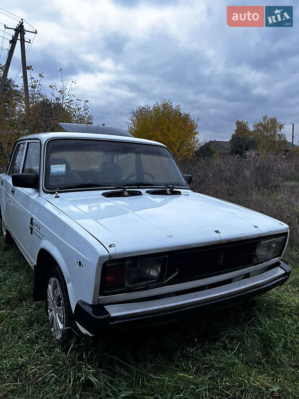 Седан ВАЗ / Lada 2105 1988 в Каневі фото Седан ВАЗ / Lada 2105 1988 в Каневі