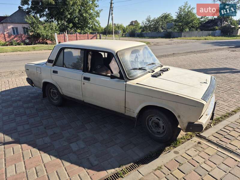 Седан ВАЗ / Lada 2105 1991 в Балаклії фото 5 Седан ВАЗ / Lada 2105 1991 в Балаклії