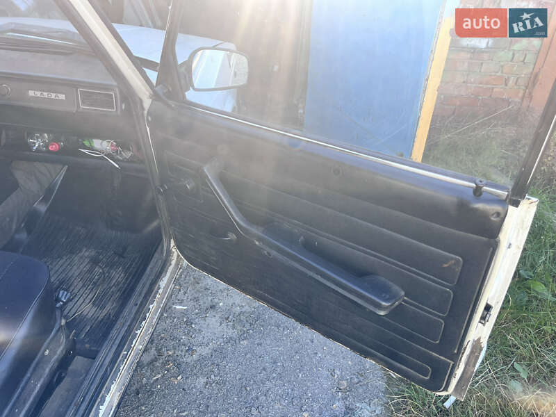 Седан ВАЗ / Lada 2105 1995 в Хмельницькому фото 11 Седан ВАЗ / Lada 2105 1995 в Хмельницькому