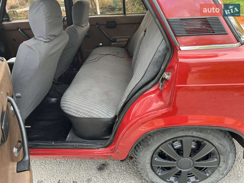 Седан ВАЗ / Lada 2105 1988 в Запорожье