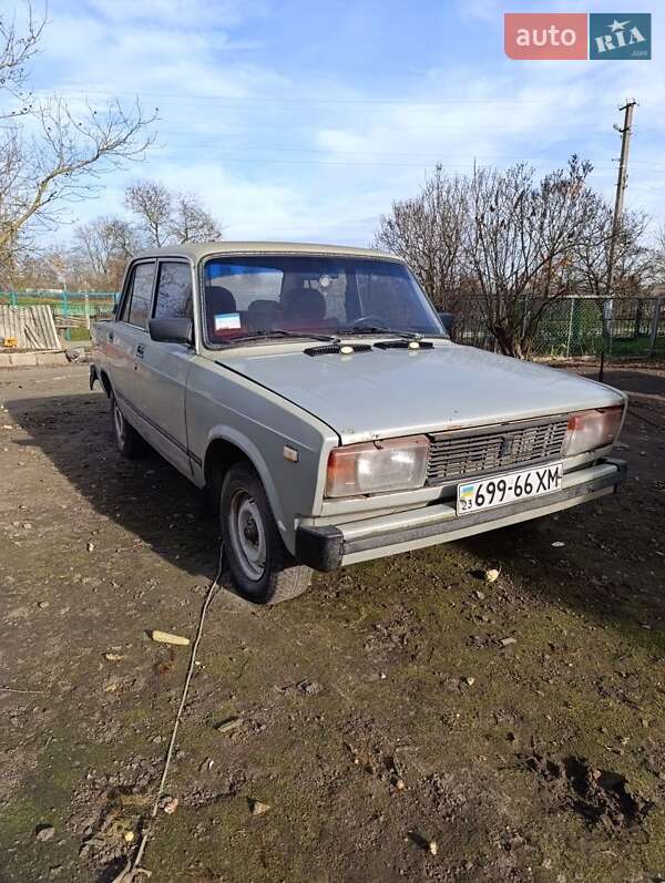 Седан ВАЗ / Lada 2105 1995 в Шепетівці