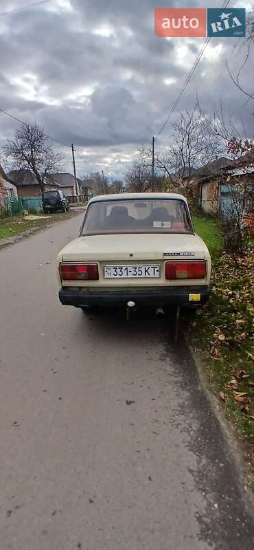 Седан ВАЗ / Lada 2105 1983 в Кролевці