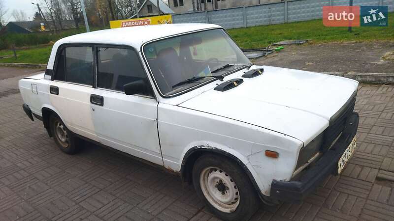 Седан ВАЗ / Lada 2105 1989 в Жидачові фото 2 Седан ВАЗ / Lada 2105 1989 в Жидачові