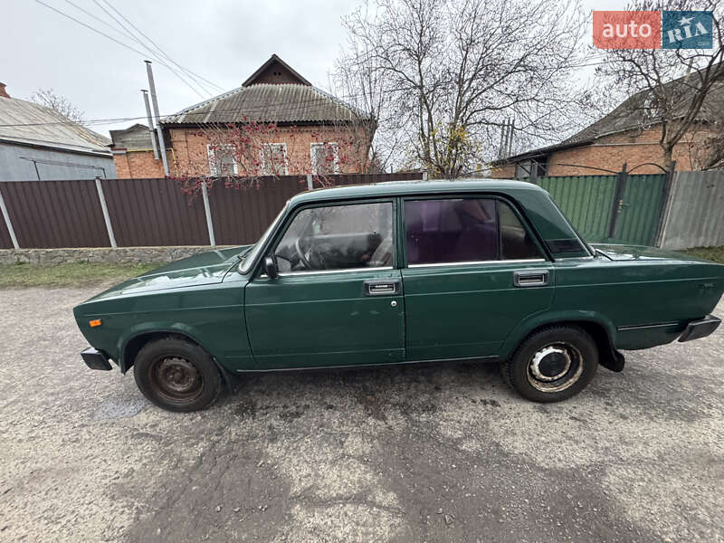 Седан ВАЗ / Lada 2105 1984 в Гадяче