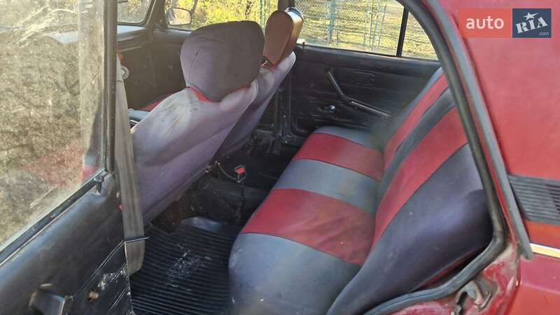 Седан ВАЗ / Lada 2105 1990 в Калуше фото 3 Седан ВАЗ / Lada 2105 1990 в Калуше