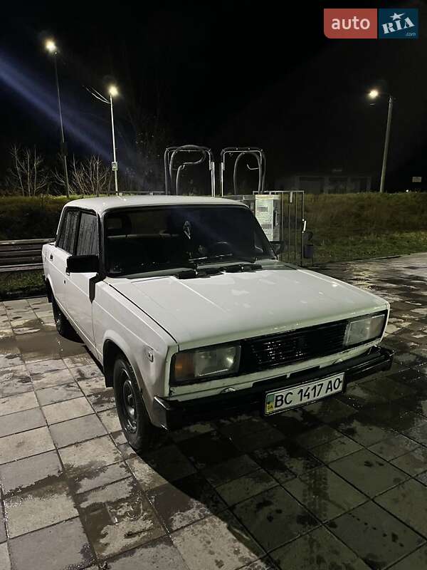Седан ВАЗ / Lada 2105 1991 в Самборе