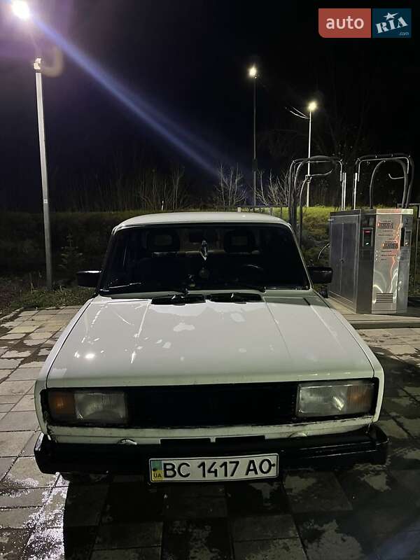 Седан ВАЗ / Lada 2105 1991 в Самборе