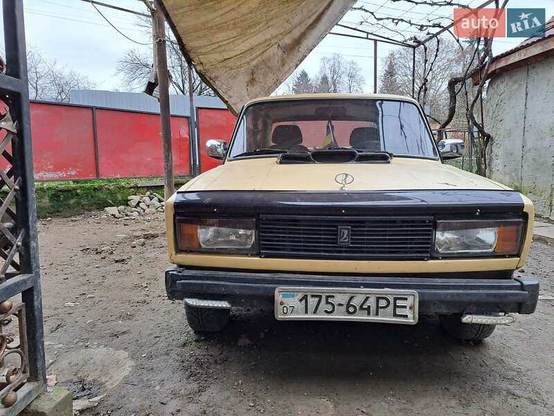 Седан ВАЗ / Lada 2105 1986 в Іршаві