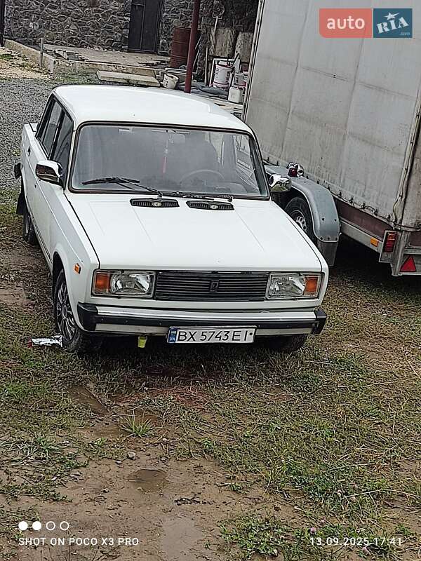 Седан ВАЗ / Lada 2105 1995 в Хмельницькому