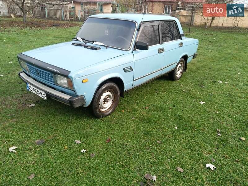 Седан ВАЗ / Lada 2105 1988 в Дніпрі