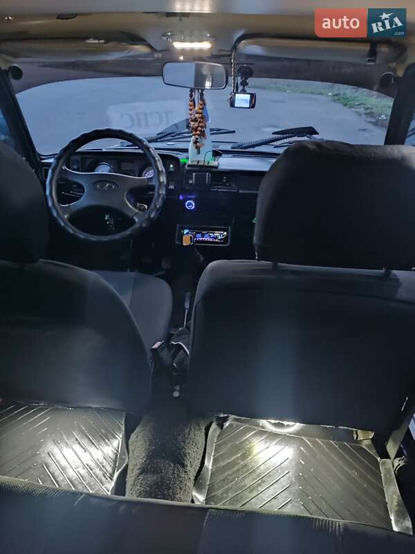 Седан ВАЗ / Lada 2105 1992 в Полтаве