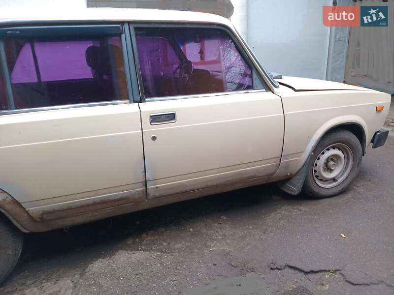 Седан ВАЗ / Lada 2105 1982 в Прилуках