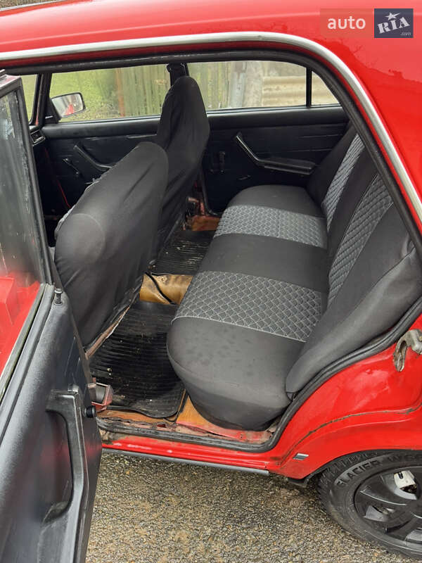Седан ВАЗ / Lada 2105 1995 в Львове фото 9 Седан ВАЗ / Lada 2105 1995 в Львове