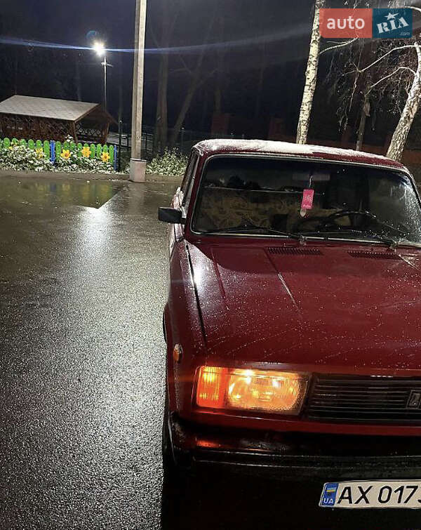 Седан ВАЗ / Lada 2105 1983 в Пересечном