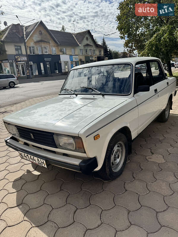 Седан ВАЗ / Lada 2105 1990 в Кривом Роге
