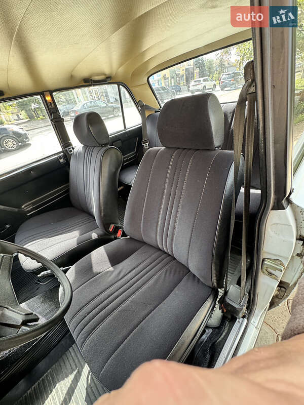 Седан ВАЗ / Lada 2105 1990 в Кривом Роге