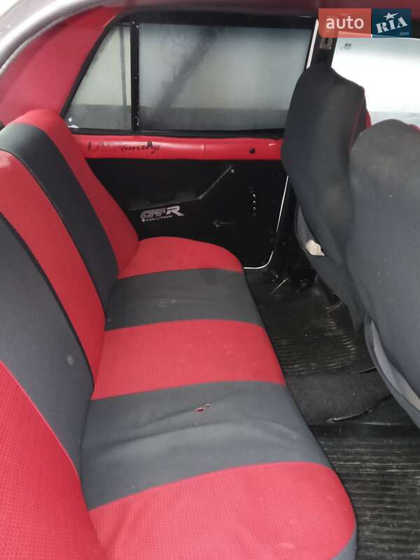 Седан ВАЗ / Lada 2105 1979 в Золочеве