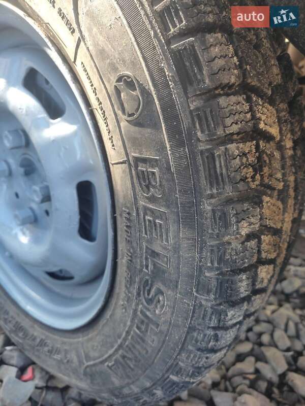 Седан ВАЗ / Lada 2105 1989 в Тернополе фото 11 Седан ВАЗ / Lada 2105 1989 в Тернополе