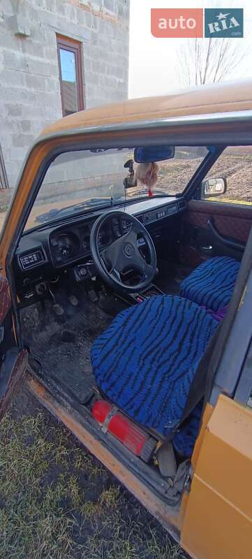 Седан ВАЗ / Lada 2105 1981 в Буске