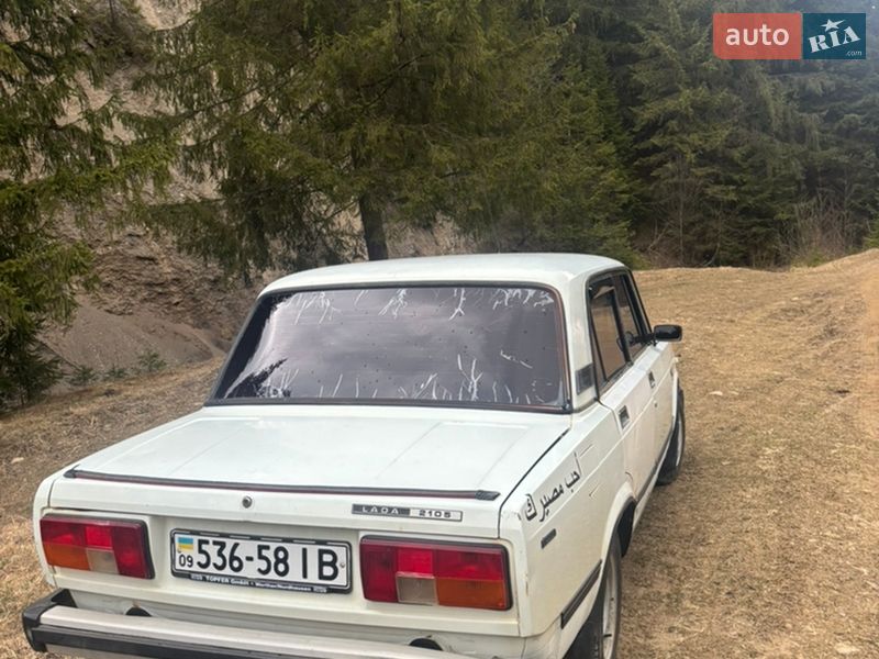 Седан ВАЗ / Lada 2105 1992 в Верховине