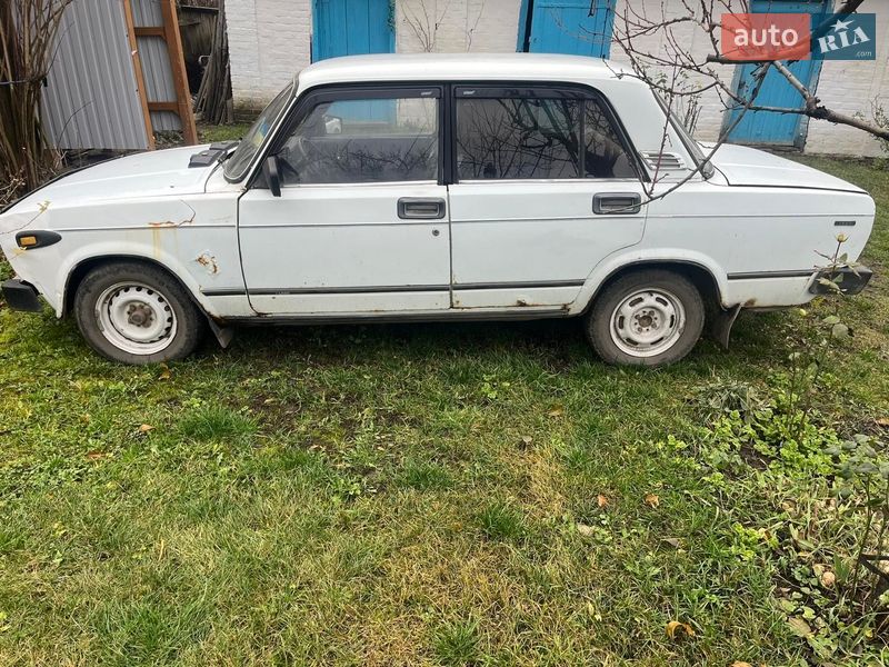 Седан ВАЗ / Lada 2105 1984 в Гадяче фото Седан ВАЗ / Lada 2105 1984 в Гадяче
