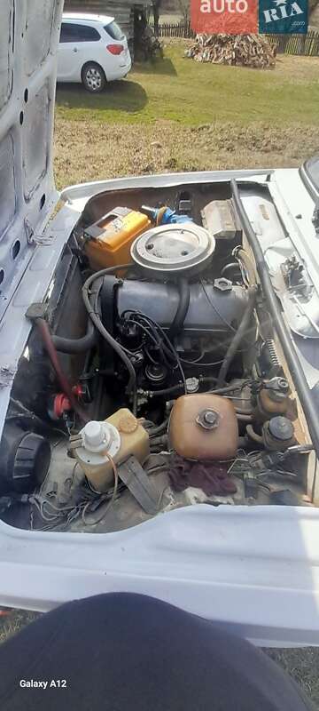 Седан ВАЗ / Lada 2105 1985 в Чернівцях