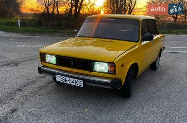 Седан ВАЗ 2105 1983 в Києві