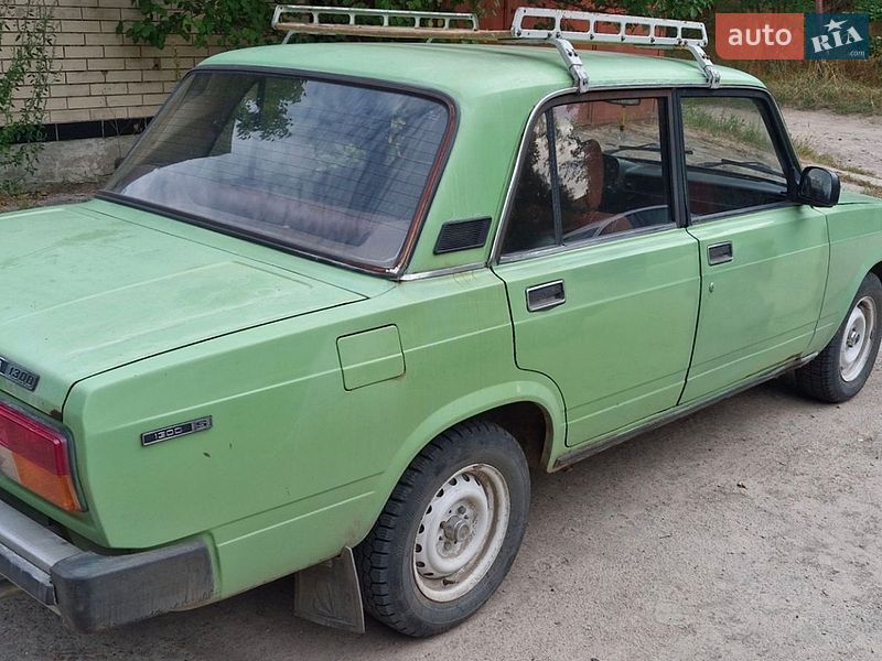 Седан ВАЗ / Lada 2105 1983 в Песковке