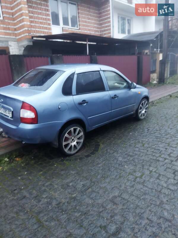 Седан ВАЗ / Lada 2106 2000 в Хусте