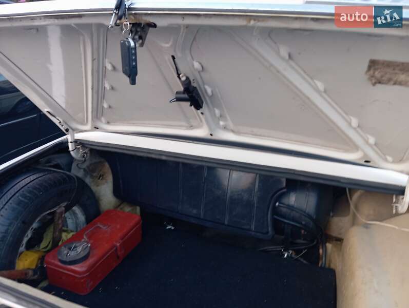 Седан ВАЗ / Lada 2106 1988 в Кременчуге