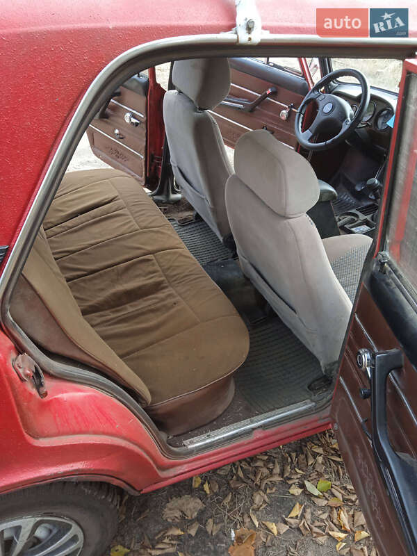 Седан ВАЗ / Lada 2106 1984 в Славянске