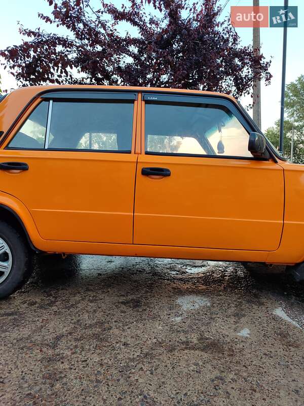Седан ВАЗ / Lada 2106 1984 в Чернигове