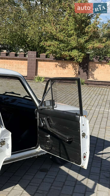Седан ВАЗ / Lada 2106 1985 в Черновцах