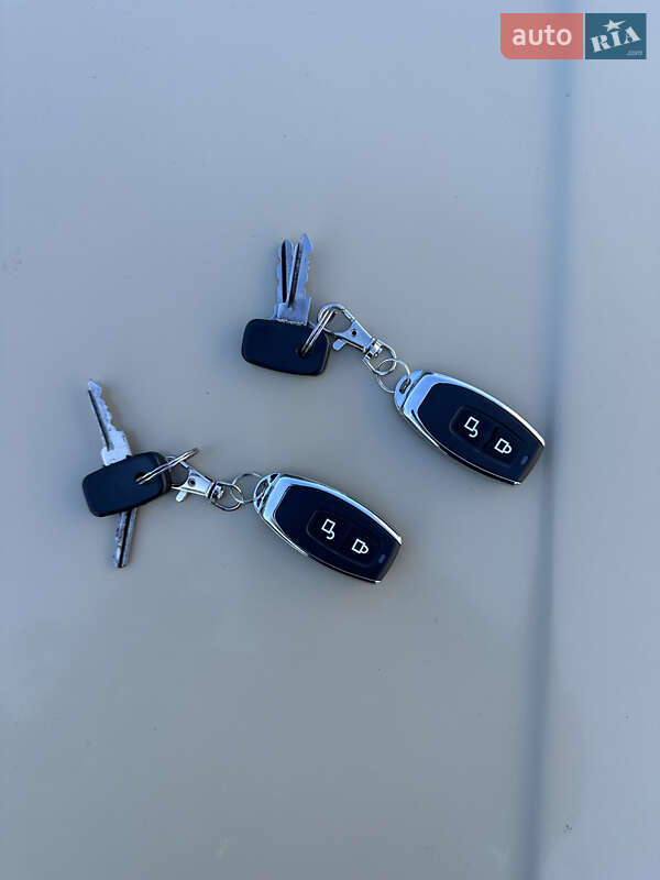 Седан ВАЗ / Lada 2106 1991 в Радивиліві фото 2 Седан ВАЗ / Lada 2106 1991 в Радивиліві