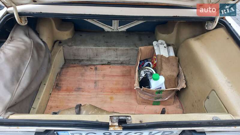 Седан ВАЗ / Lada 2106 1988 в Ровно