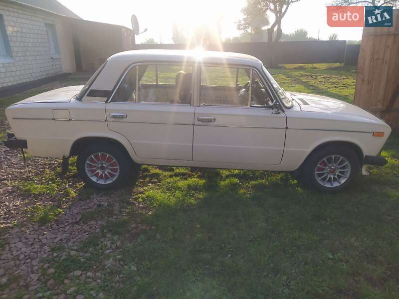 Седан ВАЗ / Lada 2106 1990 в Житомире