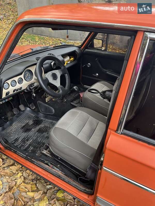 Седан ВАЗ / Lada 2106 1976 в Запоріжжі фото 5 Седан ВАЗ / Lada 2106 1976 в Запоріжжі