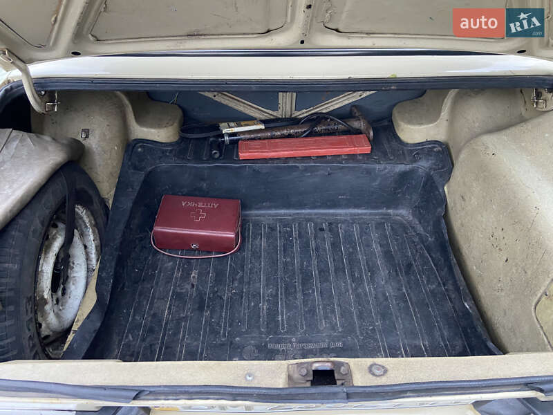Седан ВАЗ / Lada 2106 1989 в Конотопе фото 9 Седан ВАЗ / Lada 2106 1989 в Конотопе