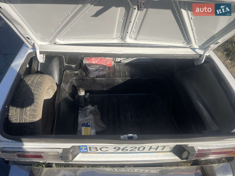 Седан ВАЗ / Lada 2106 1984 в Ровно