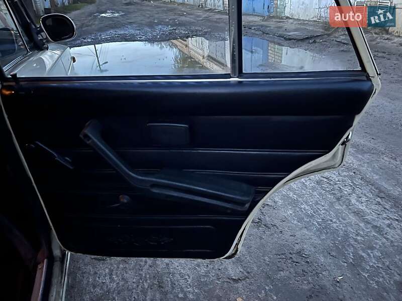 Седан ВАЗ / Lada 2106 1990 в Кременчуге фото 8 Седан ВАЗ / Lada 2106 1990 в Кременчуге