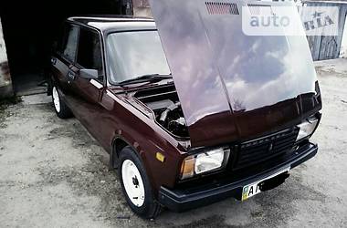 Седан ВАЗ / Lada 2107 2000 в Обухове