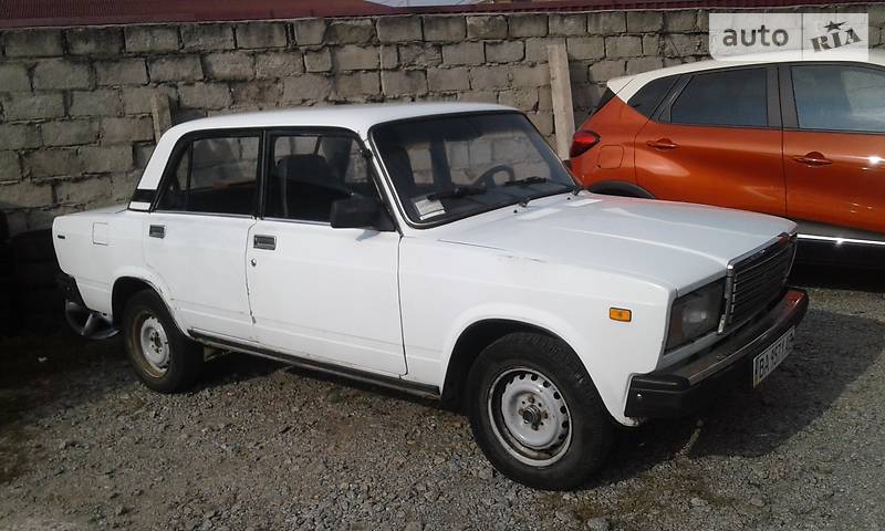 Седан ВАЗ / Lada 2107 2002 в Кропивницькому