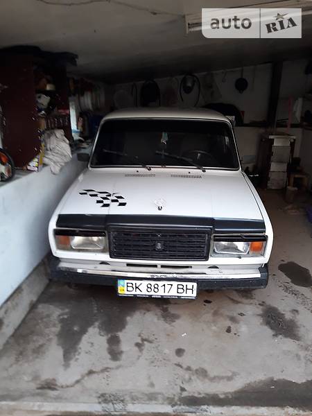 Седан ВАЗ / Lada 2107 2004 в Кам'янець-Подільському