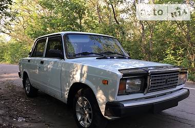 Седан ВАЗ / Lada 2107 2005 в Мариуполе