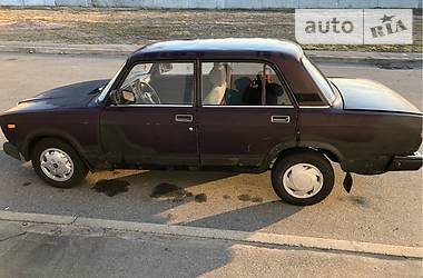 Седан ВАЗ / Lada 2107 2001 в Борисполе